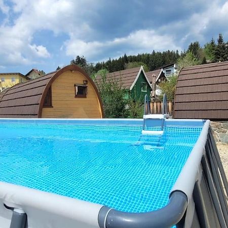 ホテル Glamping Park Mönichkirchen エクステリア 写真