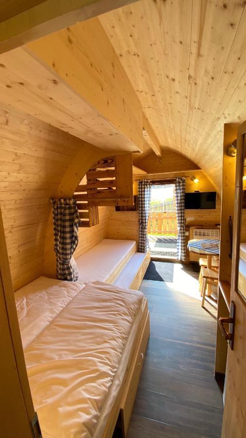 ホテル Glamping Park Mönichkirchen エクステリア 写真