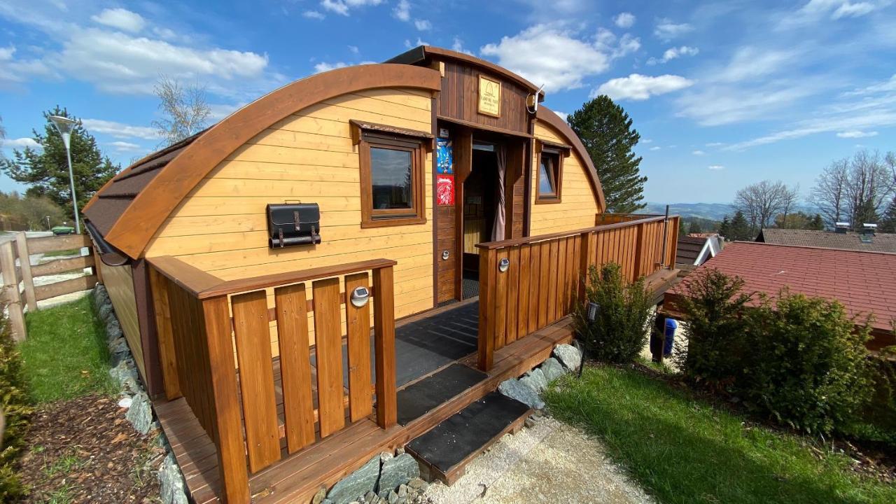 ホテル Glamping Park Mönichkirchen エクステリア 写真