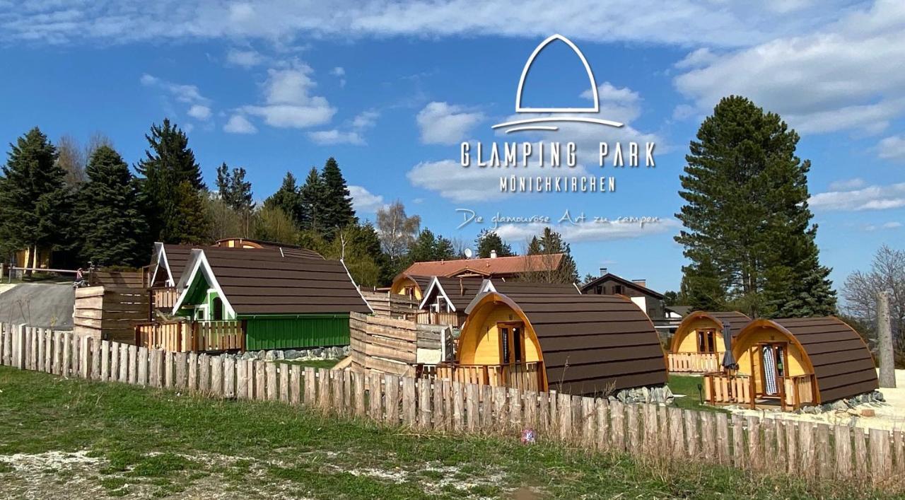 ホテル Glamping Park Mönichkirchen エクステリア 写真