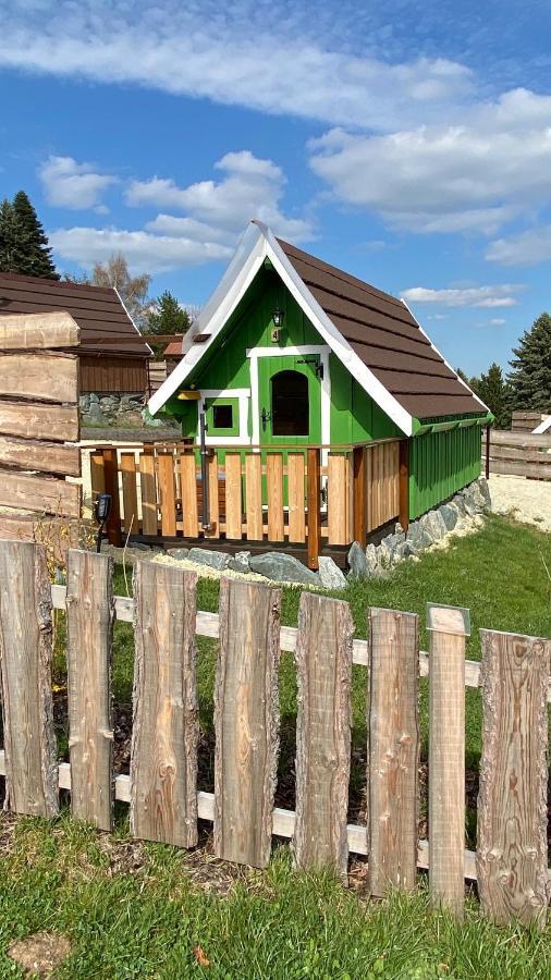 ホテル Glamping Park Mönichkirchen エクステリア 写真