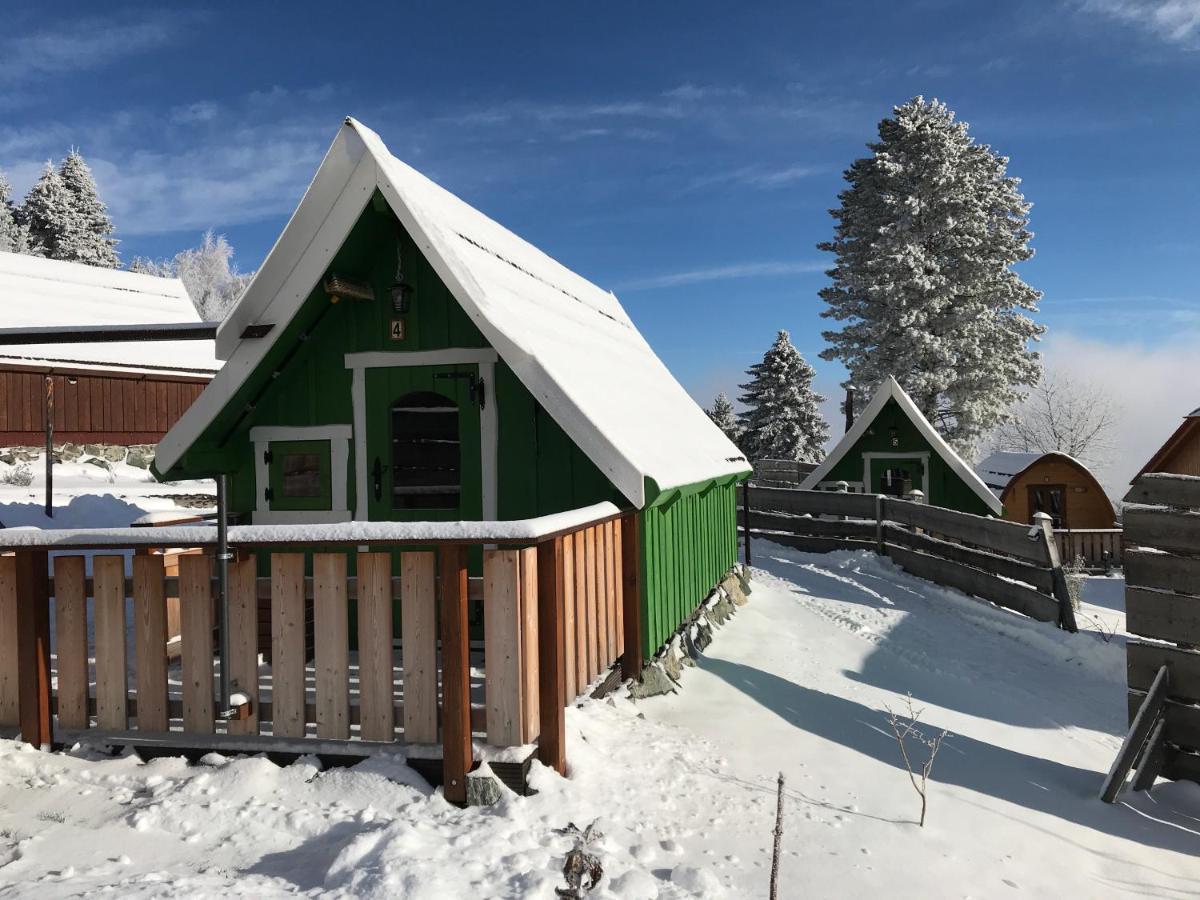 ホテル Glamping Park Mönichkirchen エクステリア 写真