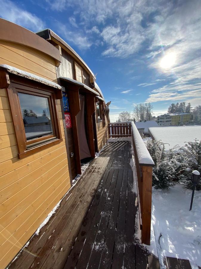 ホテル Glamping Park Mönichkirchen エクステリア 写真