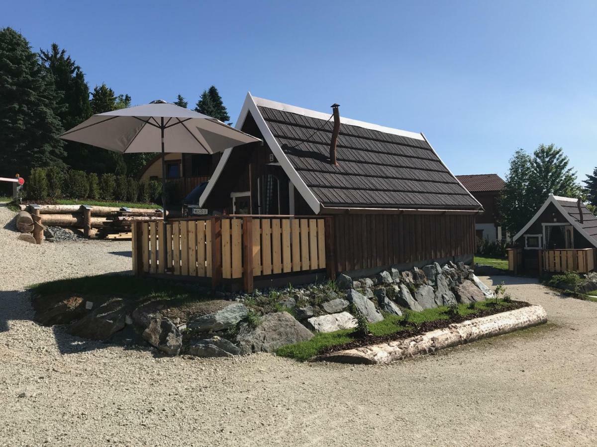 ホテル Glamping Park Mönichkirchen エクステリア 写真